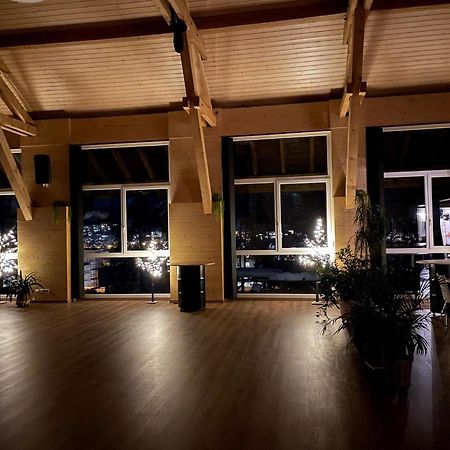 ラショー・ド・フォン La Ferme Des Aretes Bed & Breakfast エクステリア 写真
