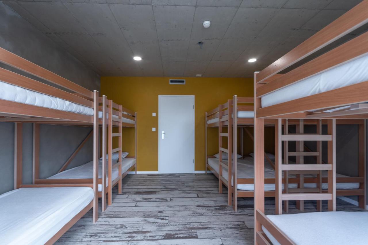 ラショー・ド・フォン La Ferme Des Aretes Bed & Breakfast エクステリア 写真